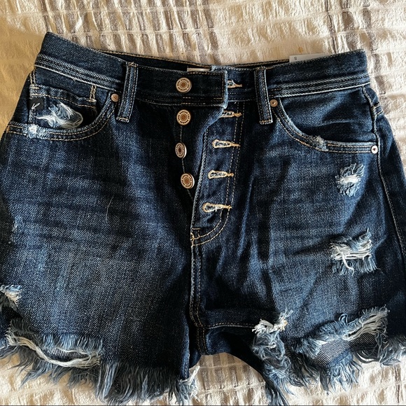 Jean Shorts - Picture 1 of 3